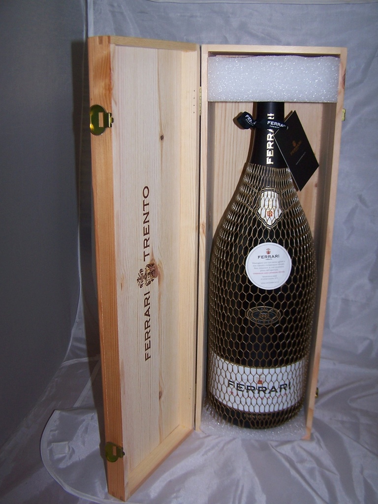 Ferrari Gran Cuvée Brut Trento DOC Mathusalem Cassetta di Legno